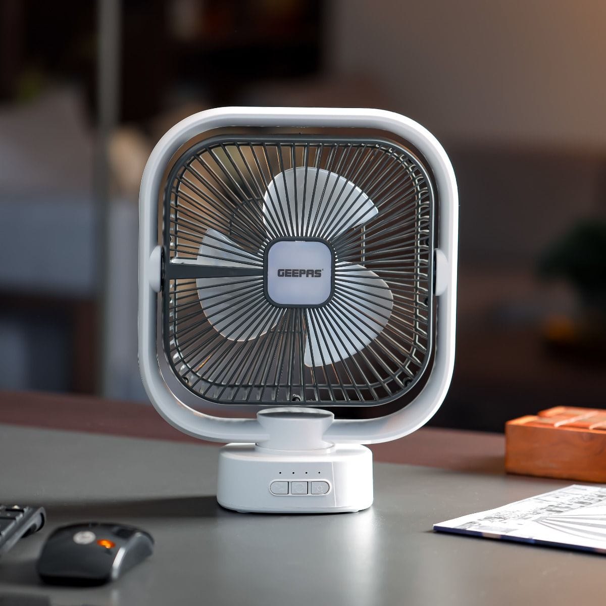8' Occillating Led Table Fan/1X15